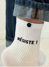 Charger l&#39;image dans la galerie, Chaussettes « Résiste! »
