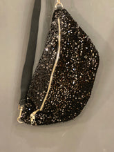 Charger l&#39;image dans la galerie, Sac banane sequins noirs
