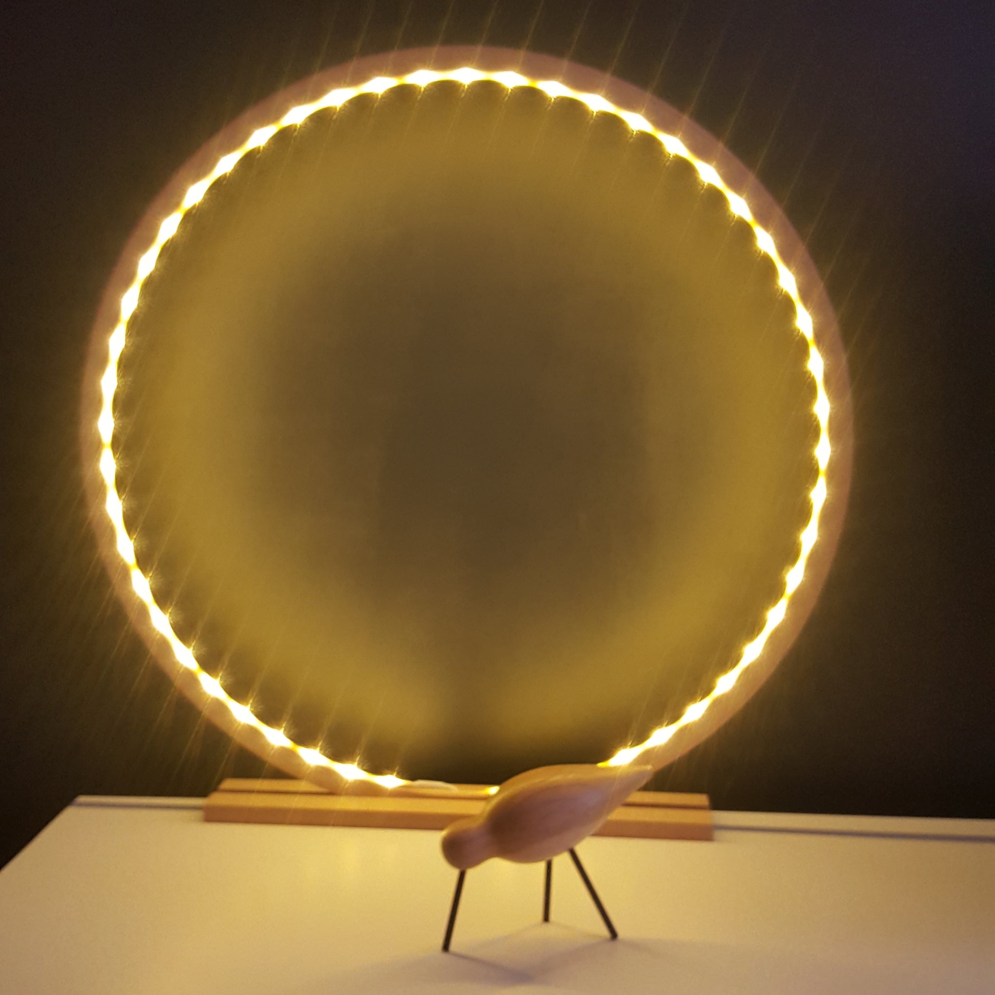 Cercle lumineux en bois naturel - L'INATELIER Design